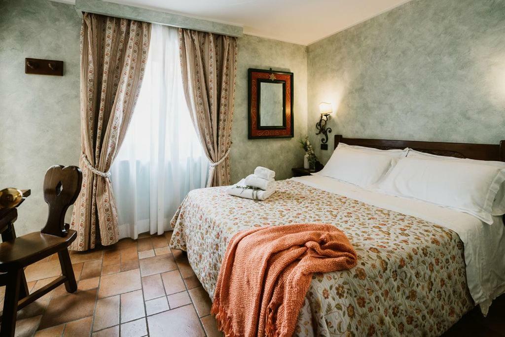 La Piazzetta Rooms & Breakfast 로카라소 외부 사진